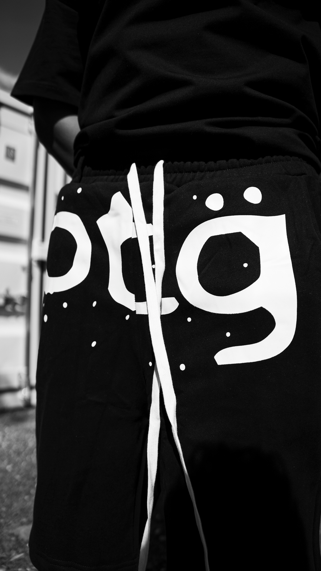OTG ASPHALT RELAXED SHORTS
